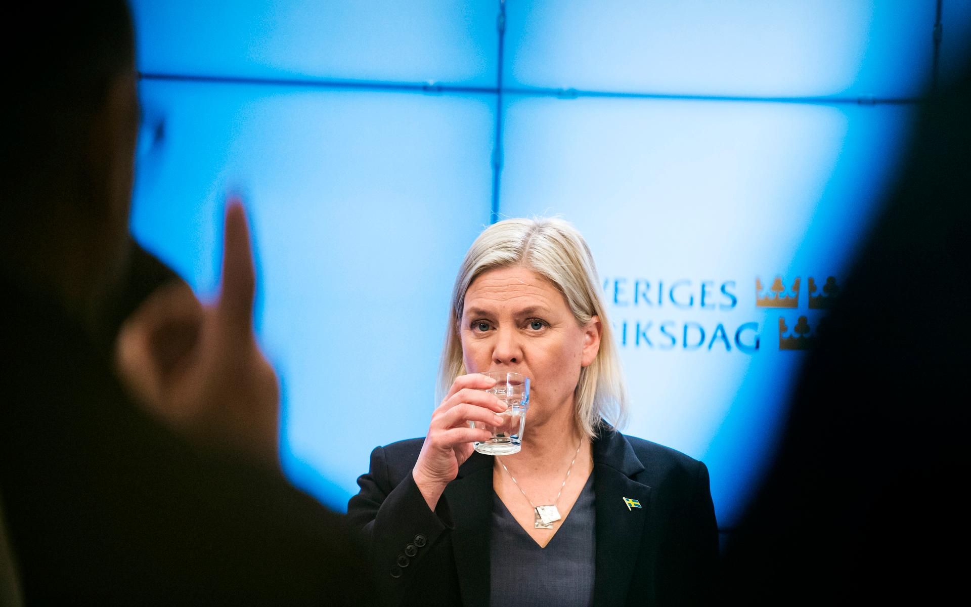 Magdalena Andersson håller pressträff efter att ha valts till statsminister av riksdagen. 