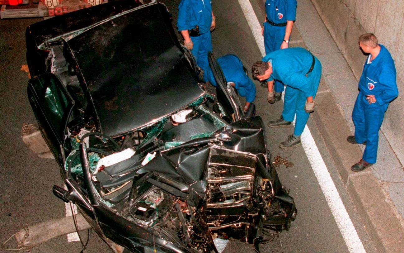 Allt slutade i en fruktansvärd krasch i en tunnel i Paris.