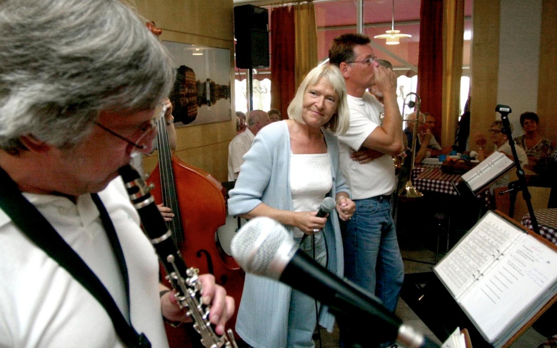 2003 Jazz på Folkets Hus, Hillway City Stompers. Bengt Arvidsson, gästsolist Stina-Britt Björk och Hans-Jörgen Nyborg