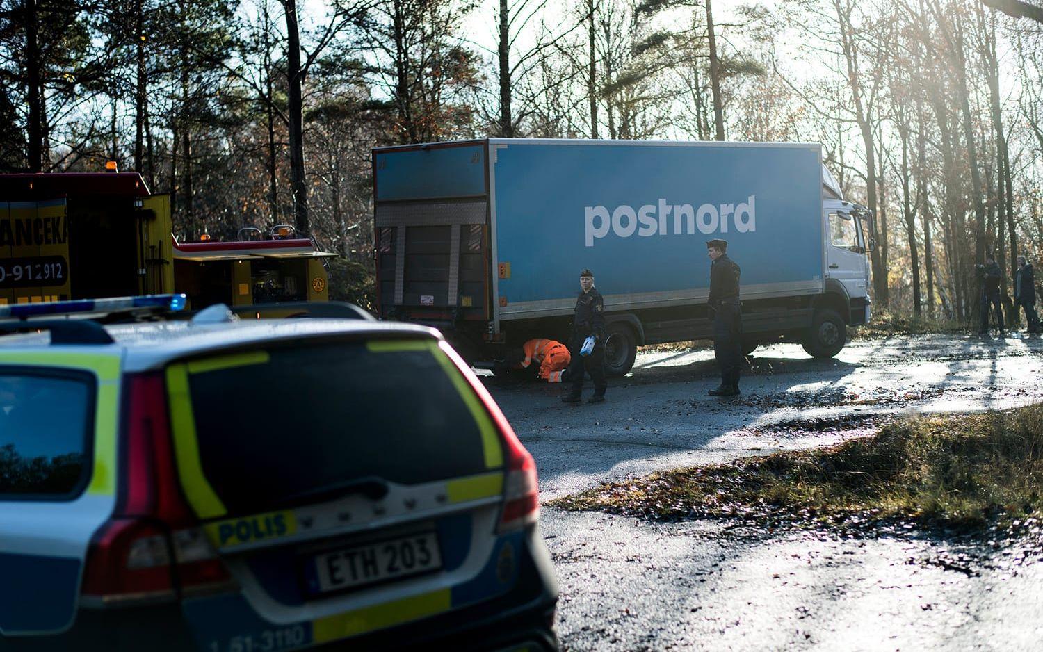 Den kapade lastbilen återfanns av polisen i Vättlefjäll. FOTO:Björn Larsson Rosvall
