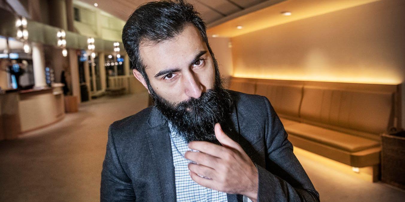 Polemik. Hanif Bali tuggar gamla teser om integrationen, men kryddar dem med det kontroversiella ordet "ras."