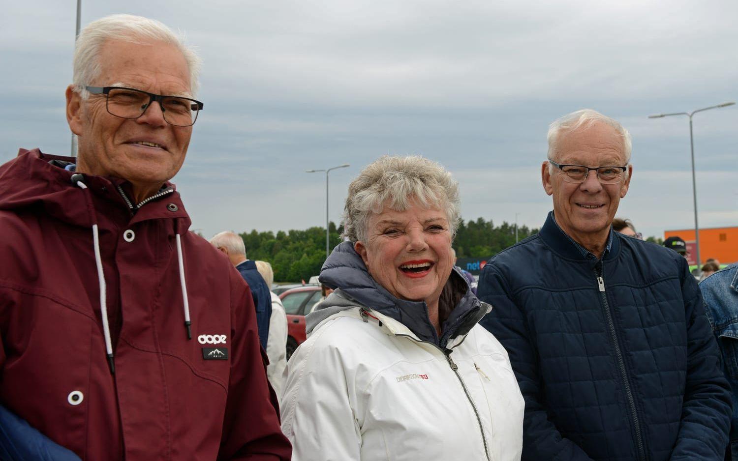 Anders Bengtsson, Carina och Henry Johansson har alla haft förmånen att träffa Sveriges kändaste katt – Luffar-Lasse.