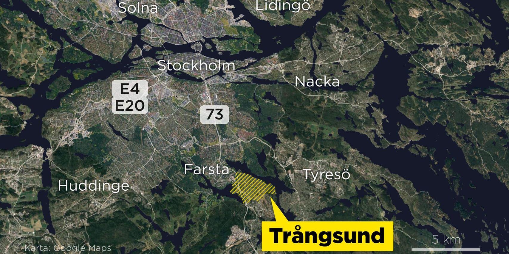 Kartan visar Trångsund söder om Stockholm där en tonåring blivit skjuten på en skola.