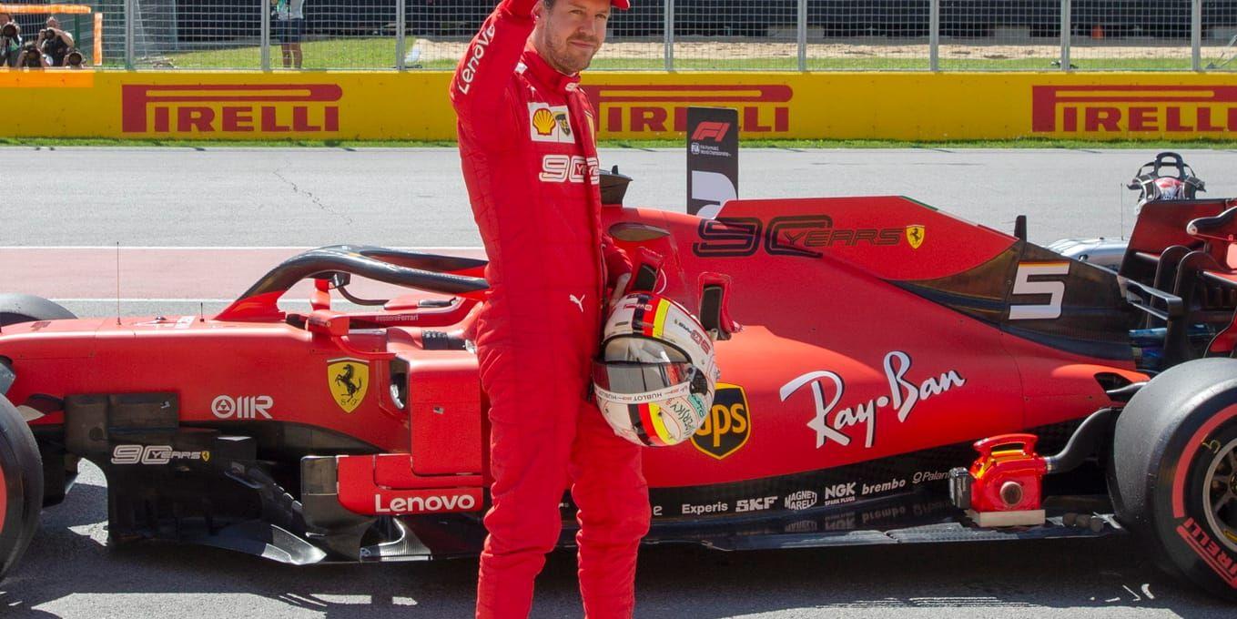 Sebastian Vettel, Tyskland, sträcker näven i luften sedan han varit snabbast i kvalet till Kanadas GP.